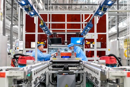 動(dòng)力電池技術(shù)競(jìng)逐新篇章 上汽、廣汽與寧德時(shí)代發(fā)布固態(tài)電池“上車”時(shí)間表